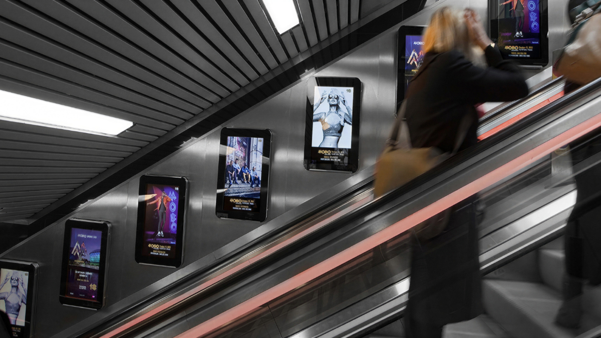 Escalator digital advertising displays